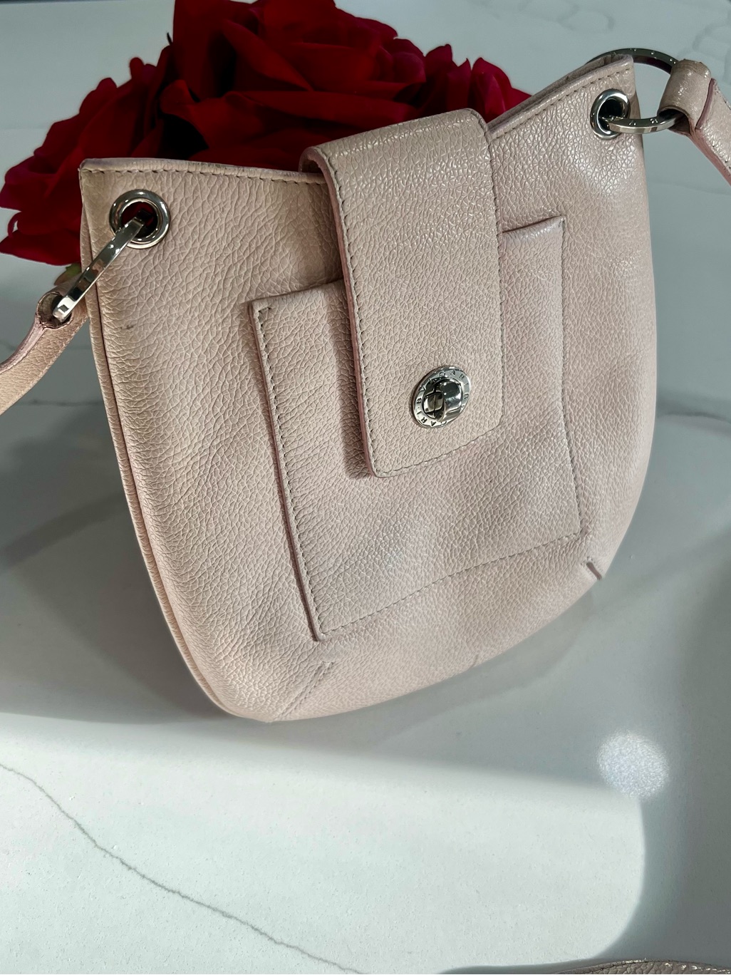 Bvlgari Vintage Blush Pink Pebbled Leather Crossbody Shoulder Bag Turn-Lock